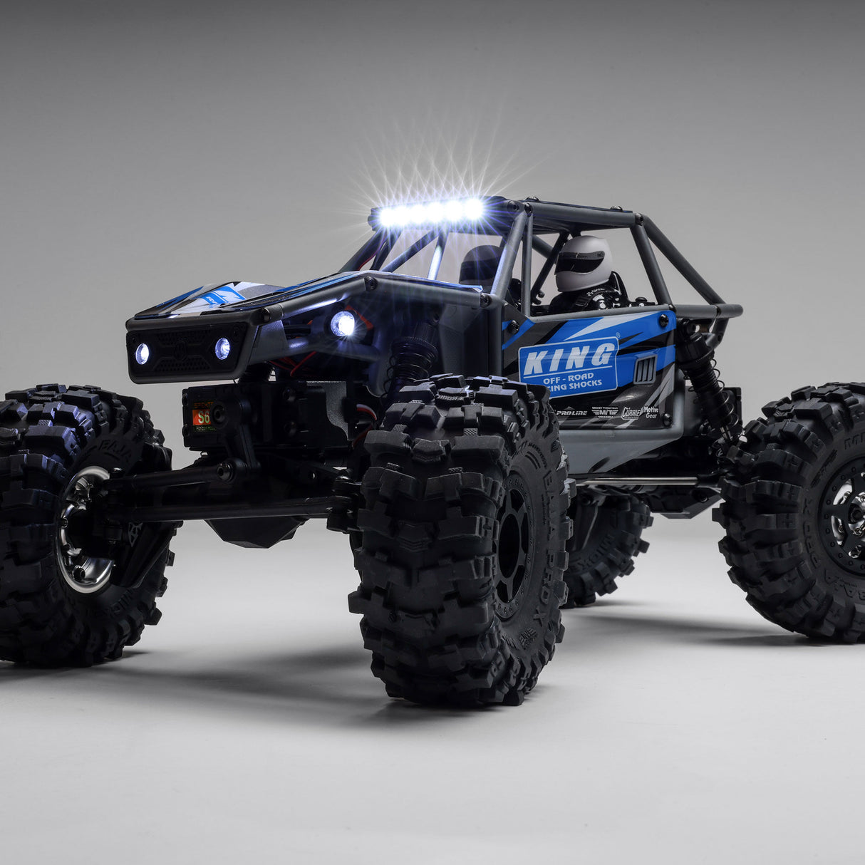 AXIAL CAPRA UTB18 4WS BLUE