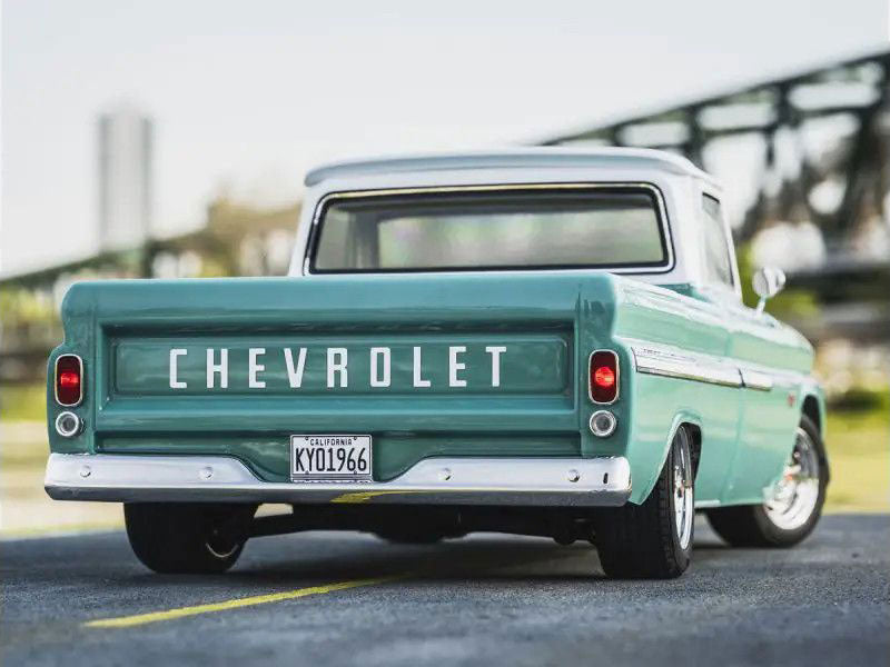 KYOSHO 1966 CHEVY C10