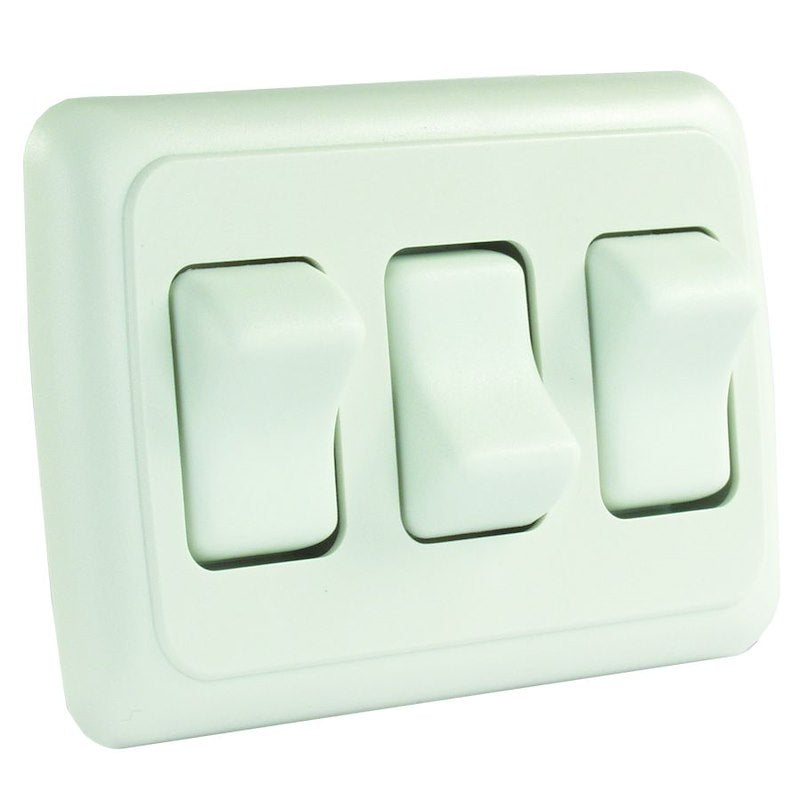 TRIPLE SWITCH
