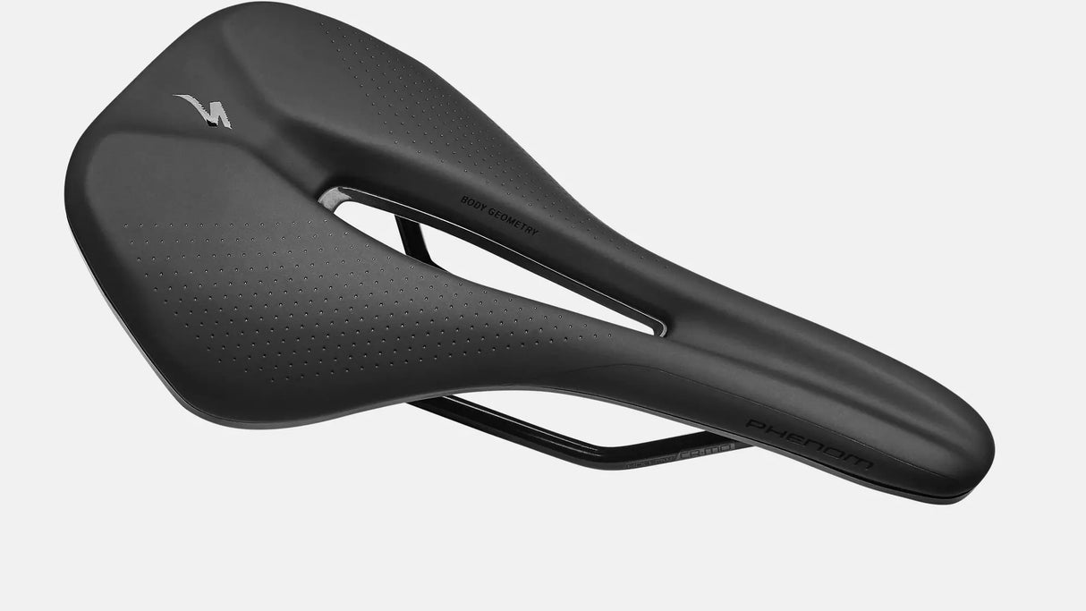 Phenom Comp Saddle 143