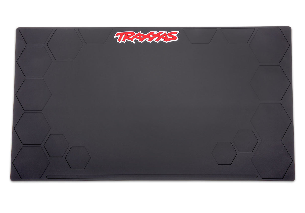 TRAXXAS 36X20 RUBBER PIT MAT