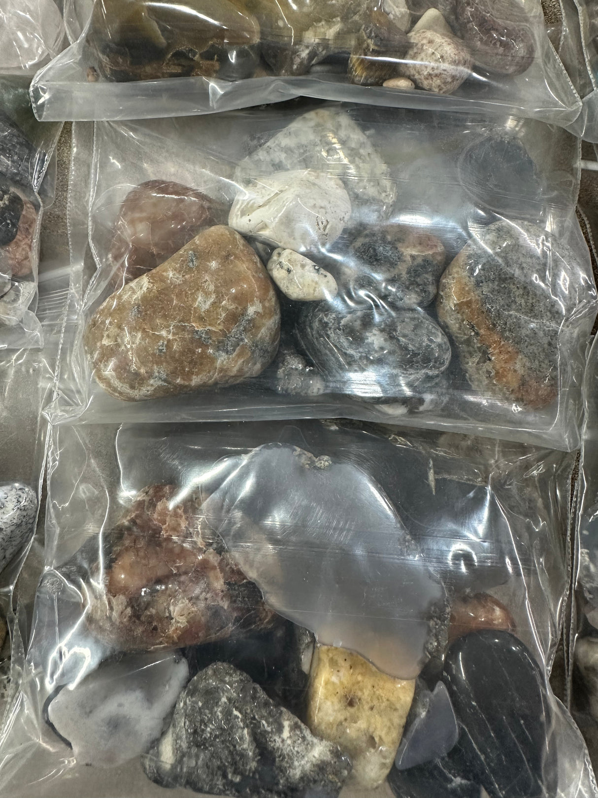 1LB ASSORTED POLISHED ROCKS