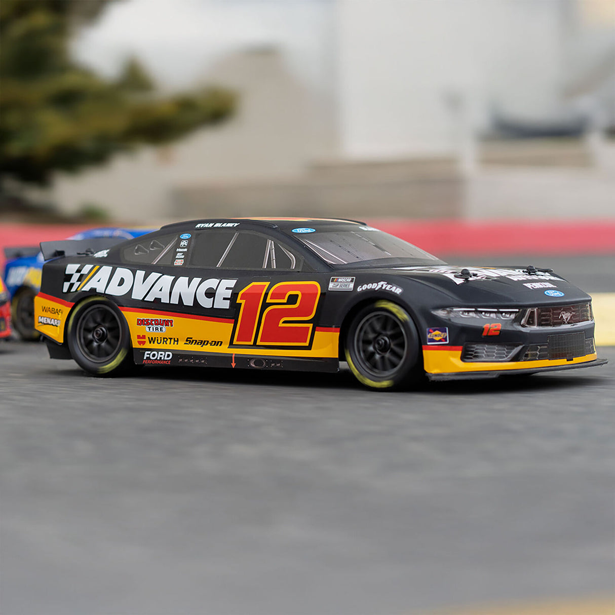 1/12 Losi NASCAR AWD No.12